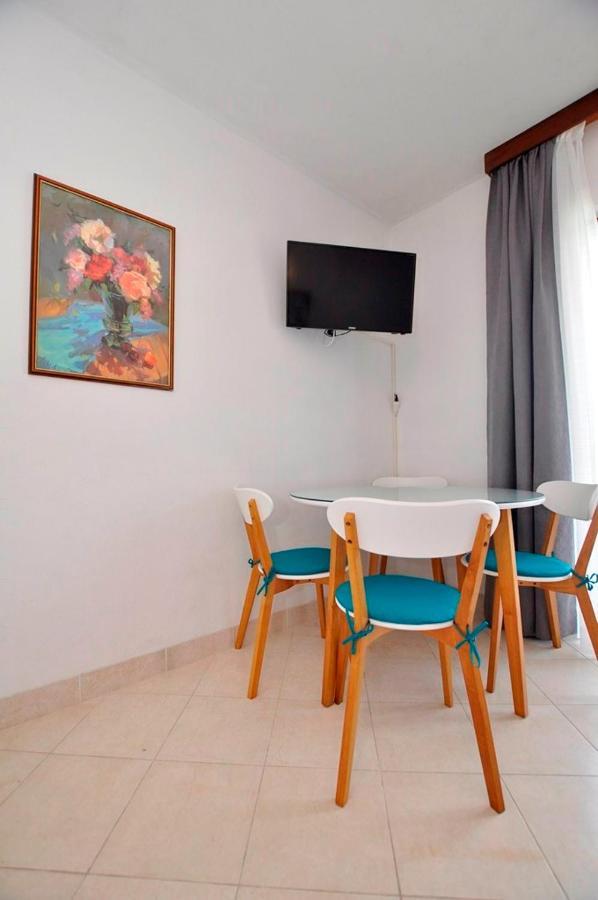 Apartmani More Drvenik  Exterior photo