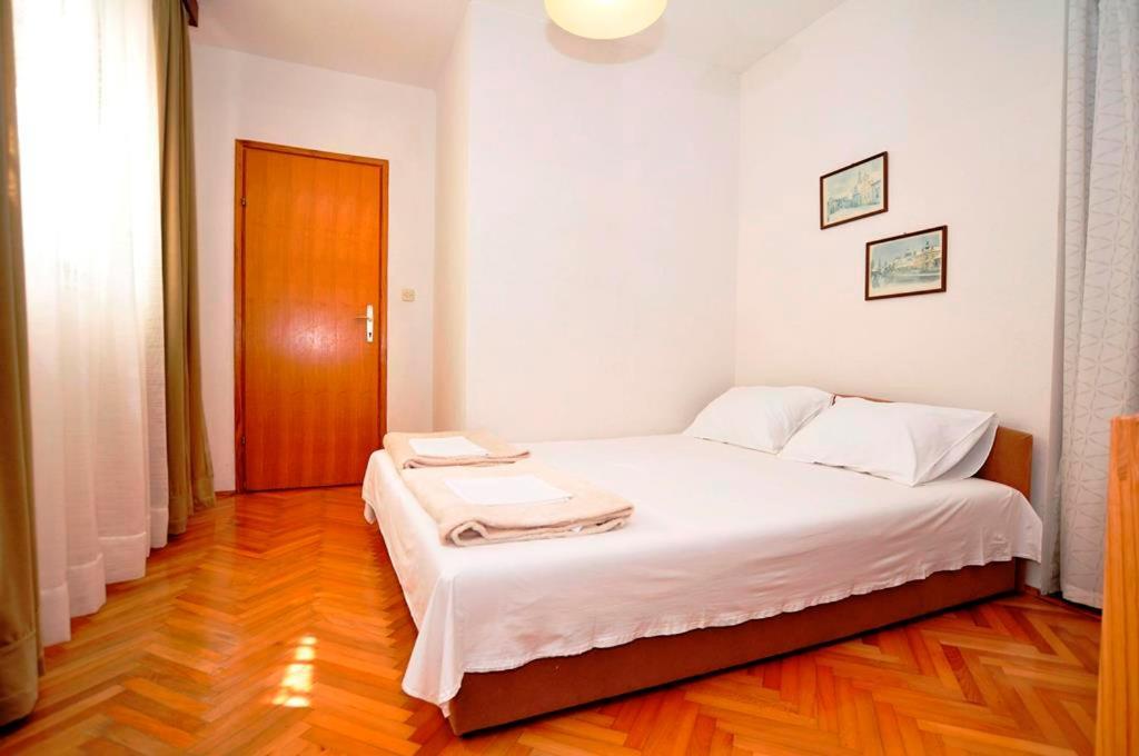 Apartmani More Drvenik  Exterior photo