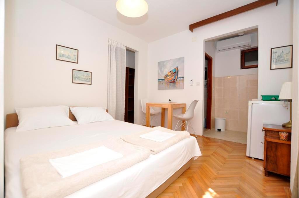 Apartmani More Drvenik  Exterior photo